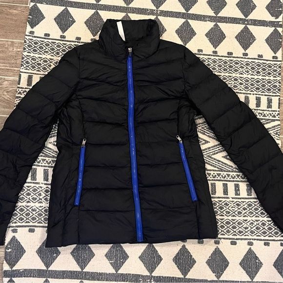 Fabletics Jackets & Blazers - 𝅺Fabletics  jacket. Size medium. Brand new condition. Black/blue. Zip up.